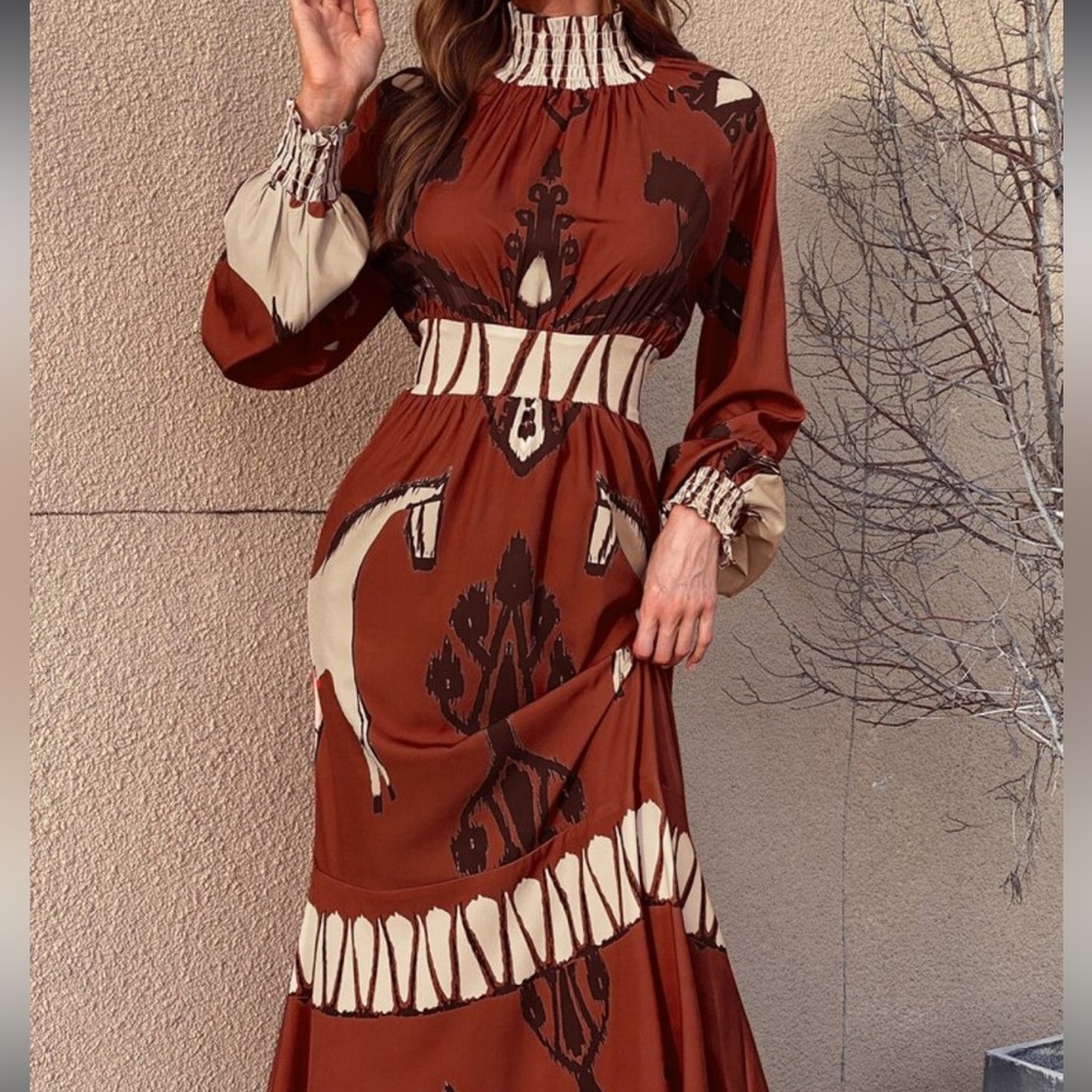 Horse Print Lantern Sleeve NEW - Stunning Fit